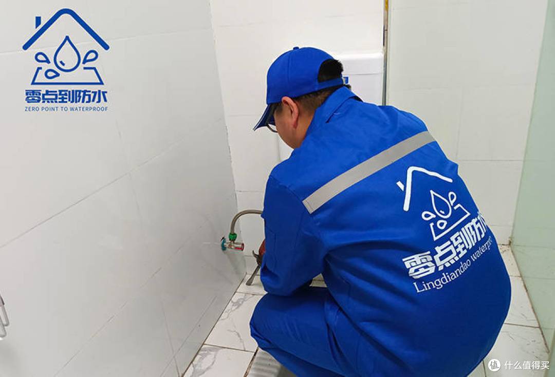 大连防水楼顶防水补漏维修,楼顶漏水了怎么办?{零点到防水}