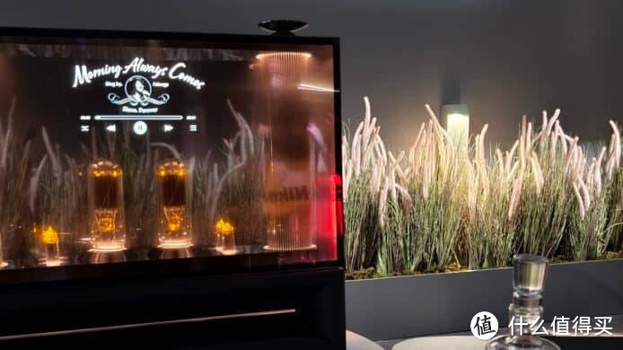CES 2024  全球首款无线透明 OLED 电视登场 LG SIGNATURE OLED T 可切换透明度融入家居摆设