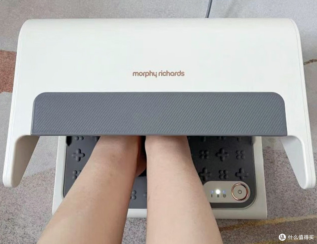 摩飞暖脚器:居家办公暖脚神器!