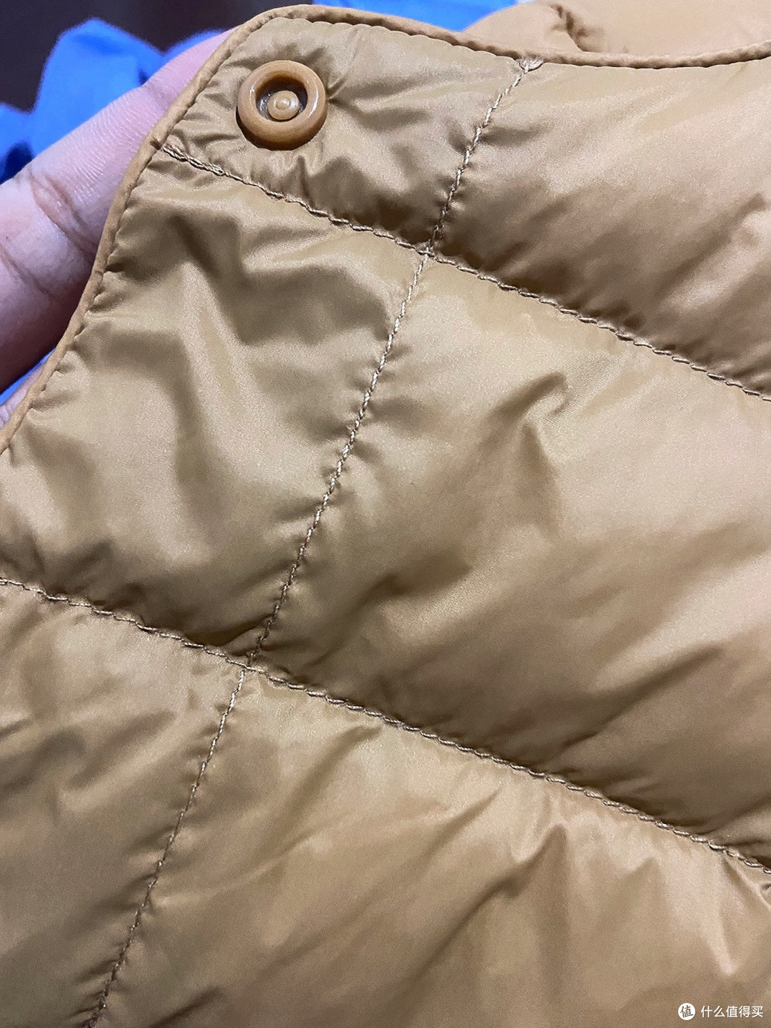 冬季出行有温度，轻薄羽绒服保暖无压力