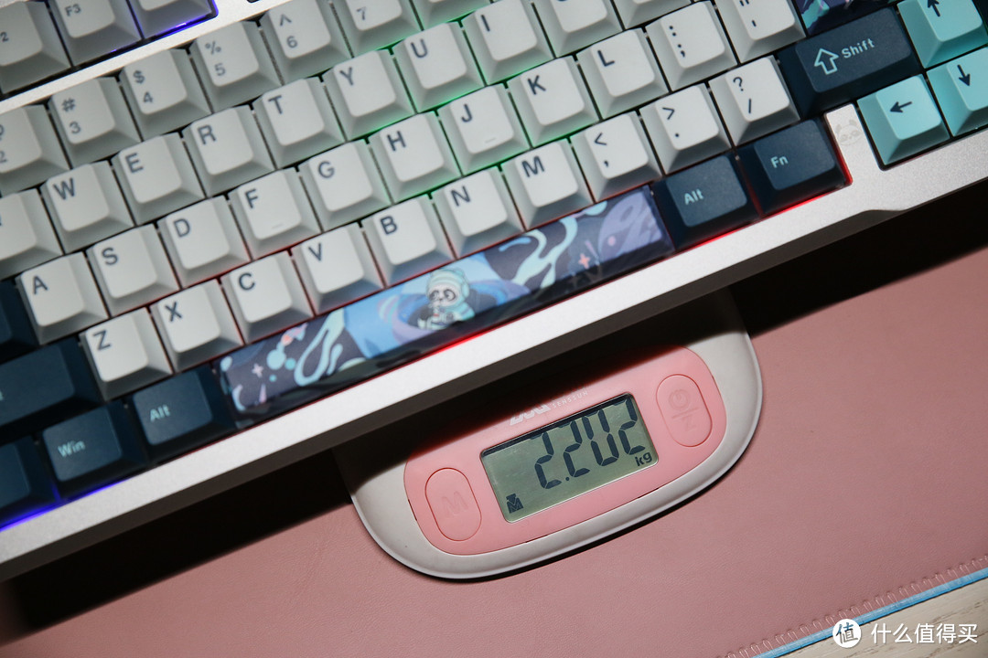 四斤半的铝坨坨机械键盘上手体验，玄派玄熊猫PD75M确实香
