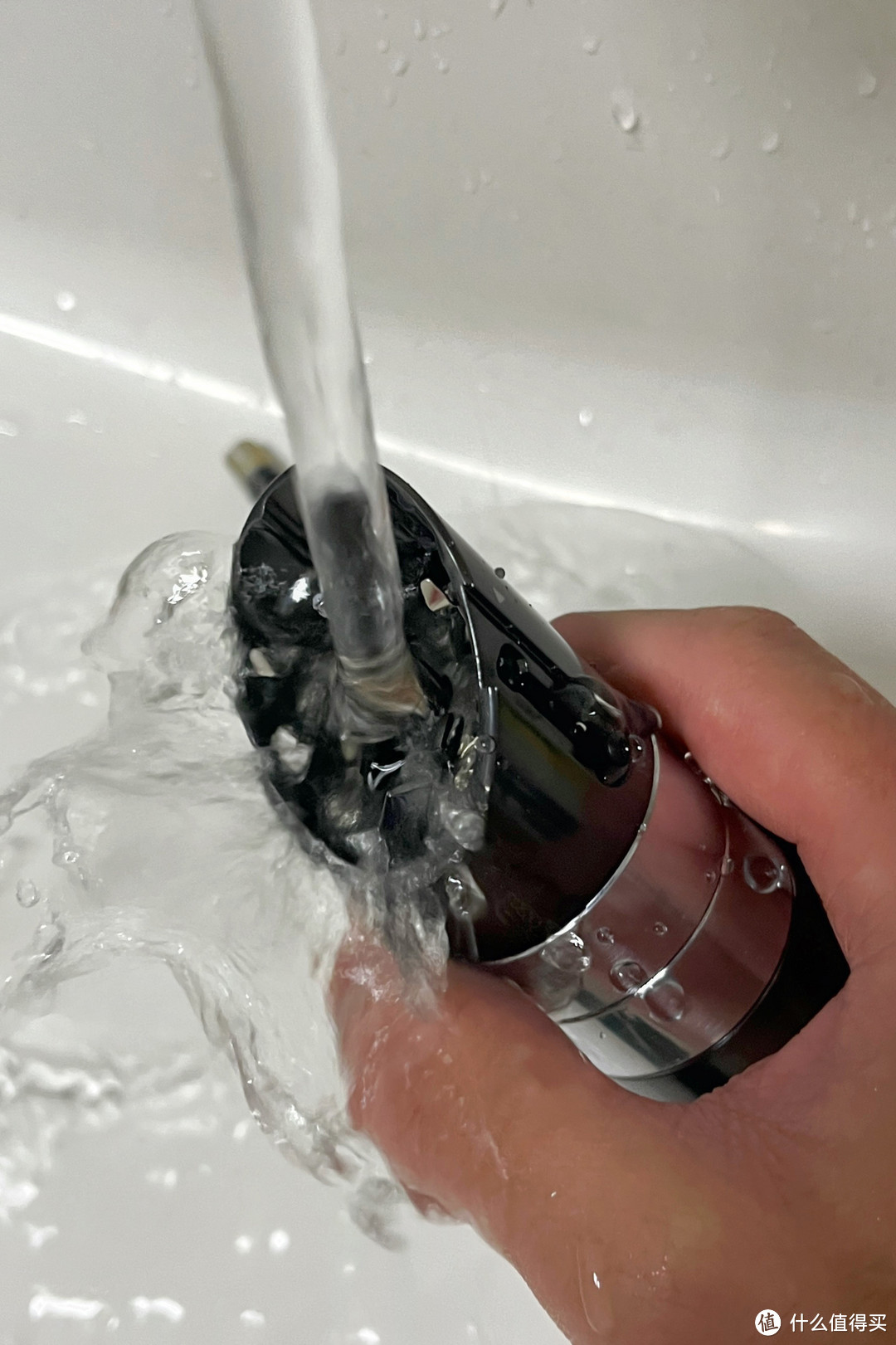 可轻松水洗的飞科电动理发器,用两次就回本