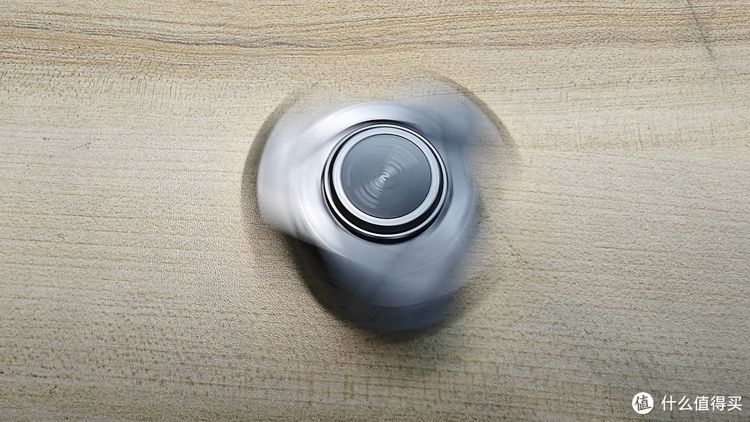 魔声无线耳机Monster Airmars XKT 22,可能是200块以内最好的半入耳式耳机!