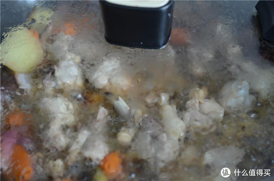 老祖宗就是牛！天寒地冻发明了这一锅，几分钟一煮，营养啥都有！