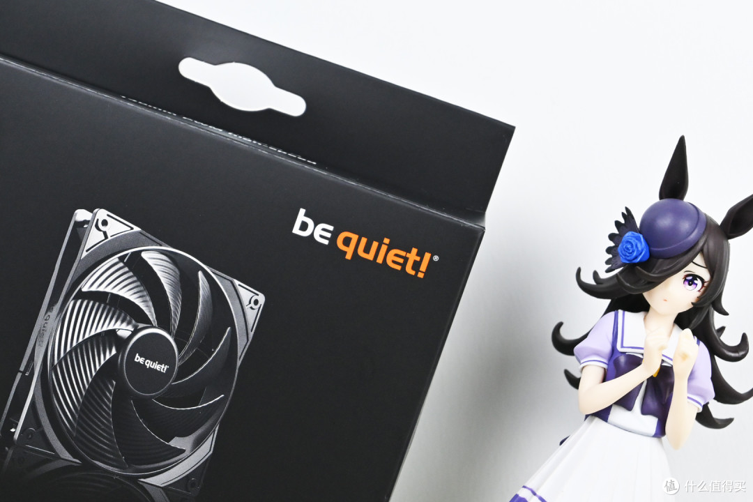 橙色quiet! 字样相当醒目