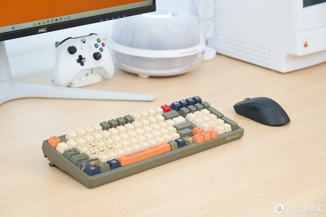 一把“小”键盘，三个“大”满足：支持3段速调节的双飞燕血手幽灵T98机械键盘上手