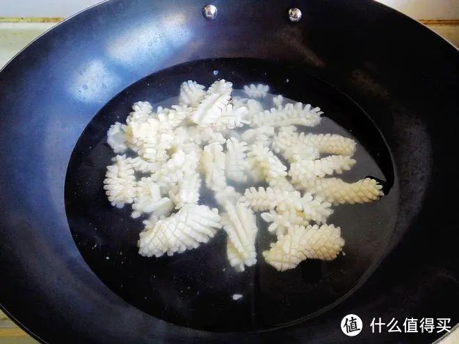 韭菜炒鱿鱼怎么炒好吃又嫩？