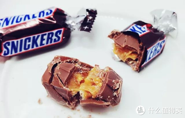 SNICKERS 士力架