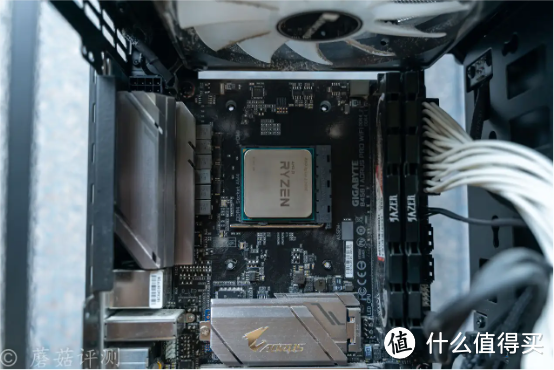 低成本小小的升级一下核心，又能愉快的玩耍了，小主机AMD 3400G升级5700G