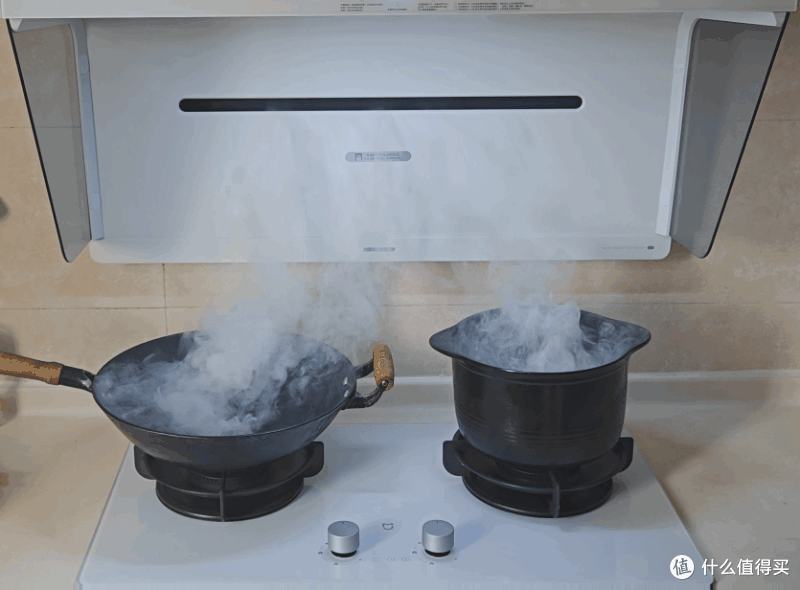 真的是好看又好用！米家智能净烟机S2「小白净」使用测试
