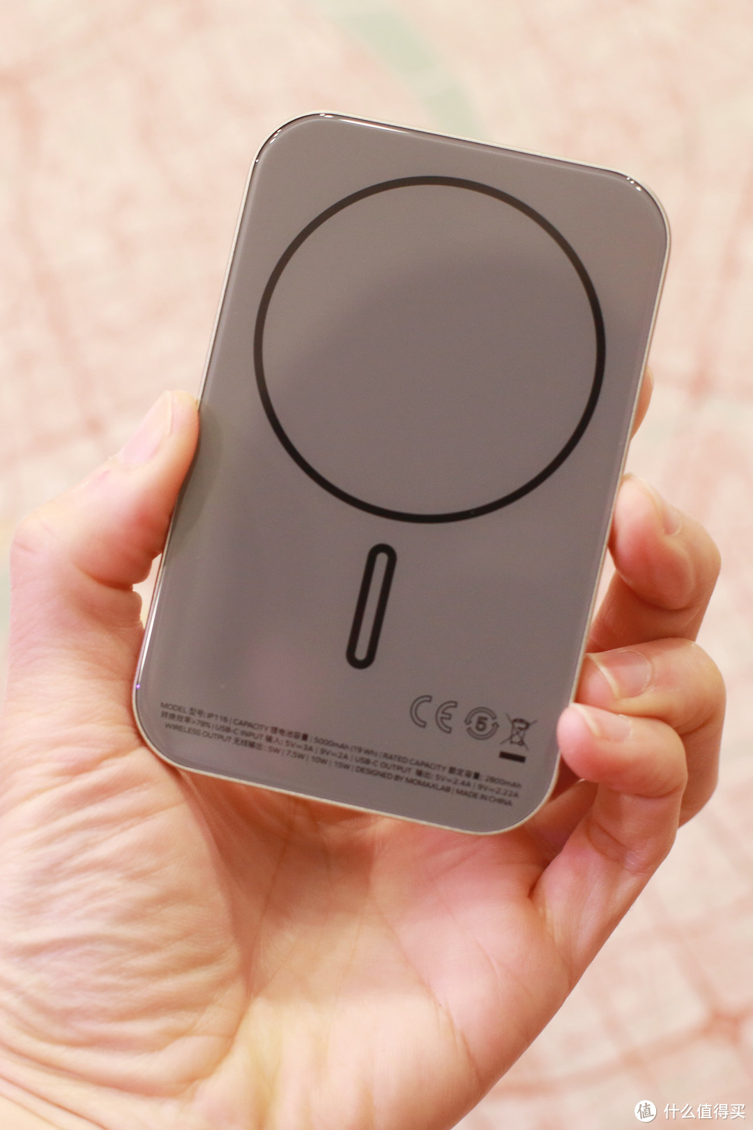 摩米士磁吸支架手机壳+超薄磁吸充电宝，iPhone 15系列好搭档！