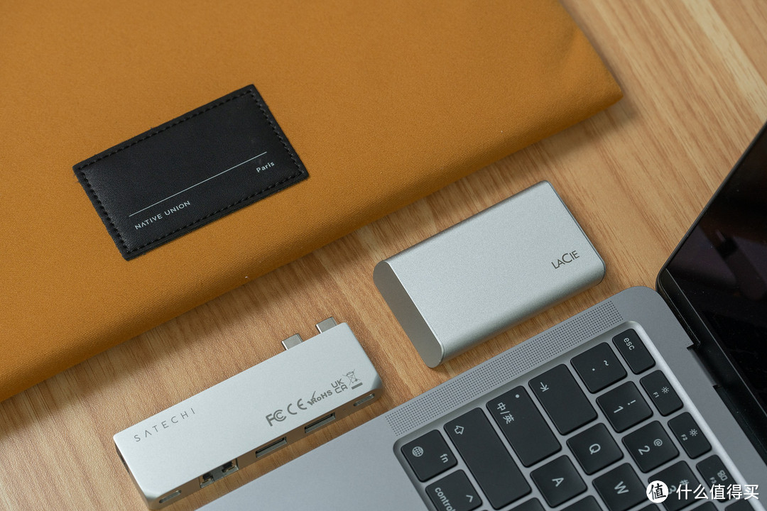 谁是最耐造的移动固态硬盘？来试试全新 LaCie Rugged Mini SSD！