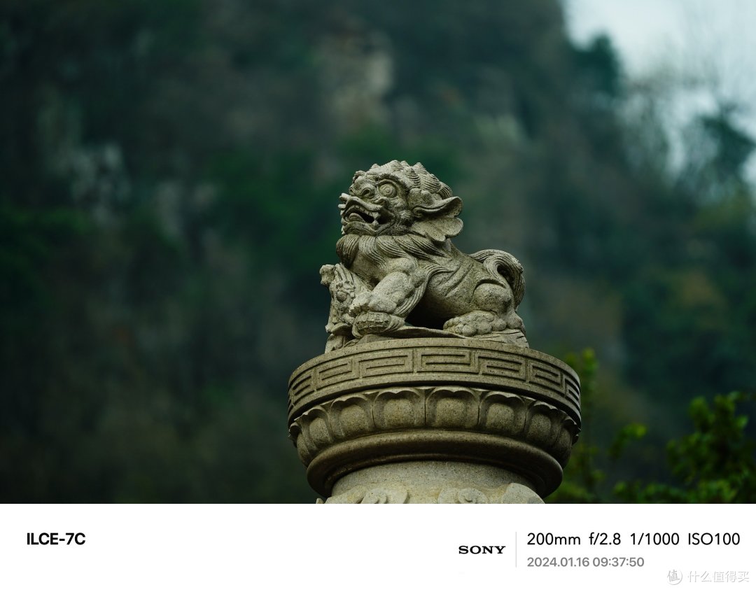 SONY 明日之镜 FE 70-200mm f/2.8 GM