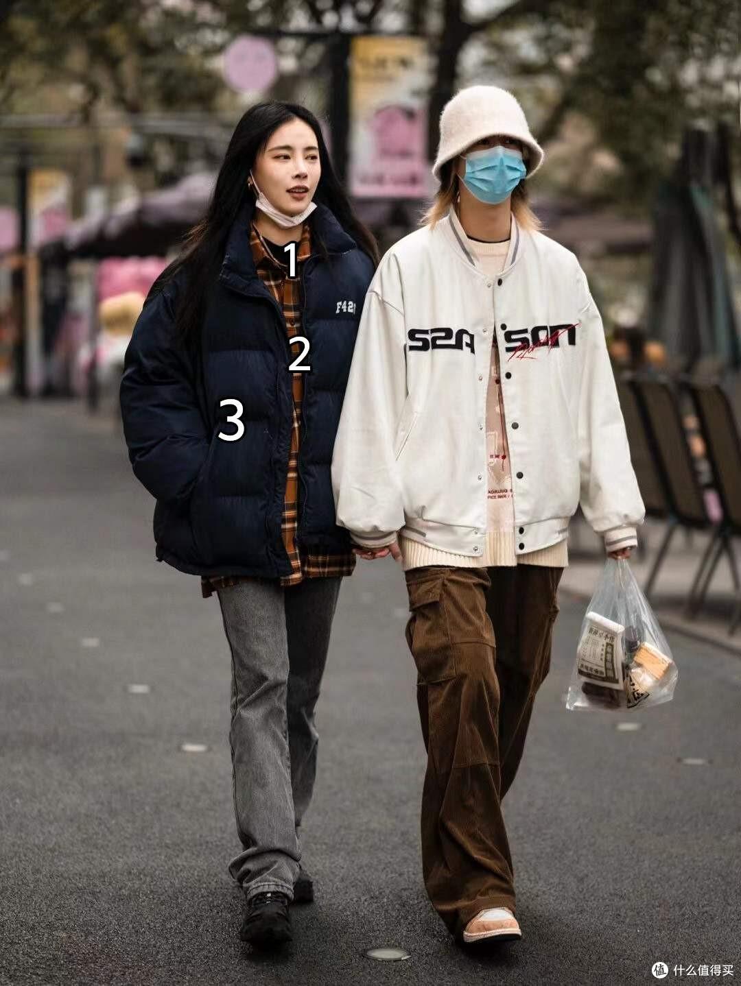 去了上海才知道,会穿的女人都爱“叠穿”,不露腿不露腰照样时髦