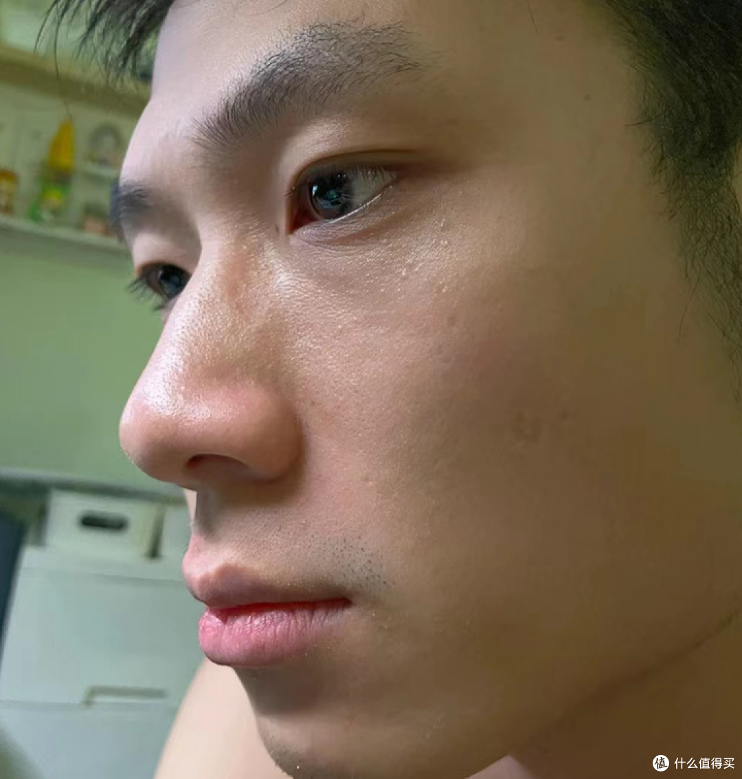 【2024平价男士水乳测评】脸出油长痘、发黄暗沉、干燥起皮，用什么男士水乳最管用？这几款闭眼入！