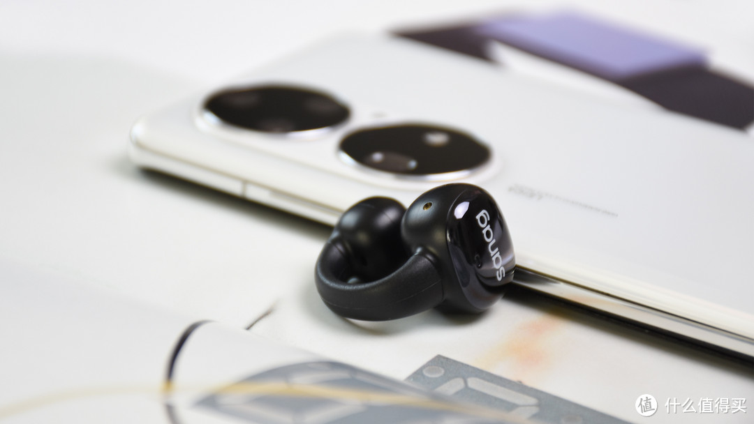 Sanag塞那S5 Pro蓝牙耳机：耳夹设计佩戴舒适，智慧屏解锁新玩法