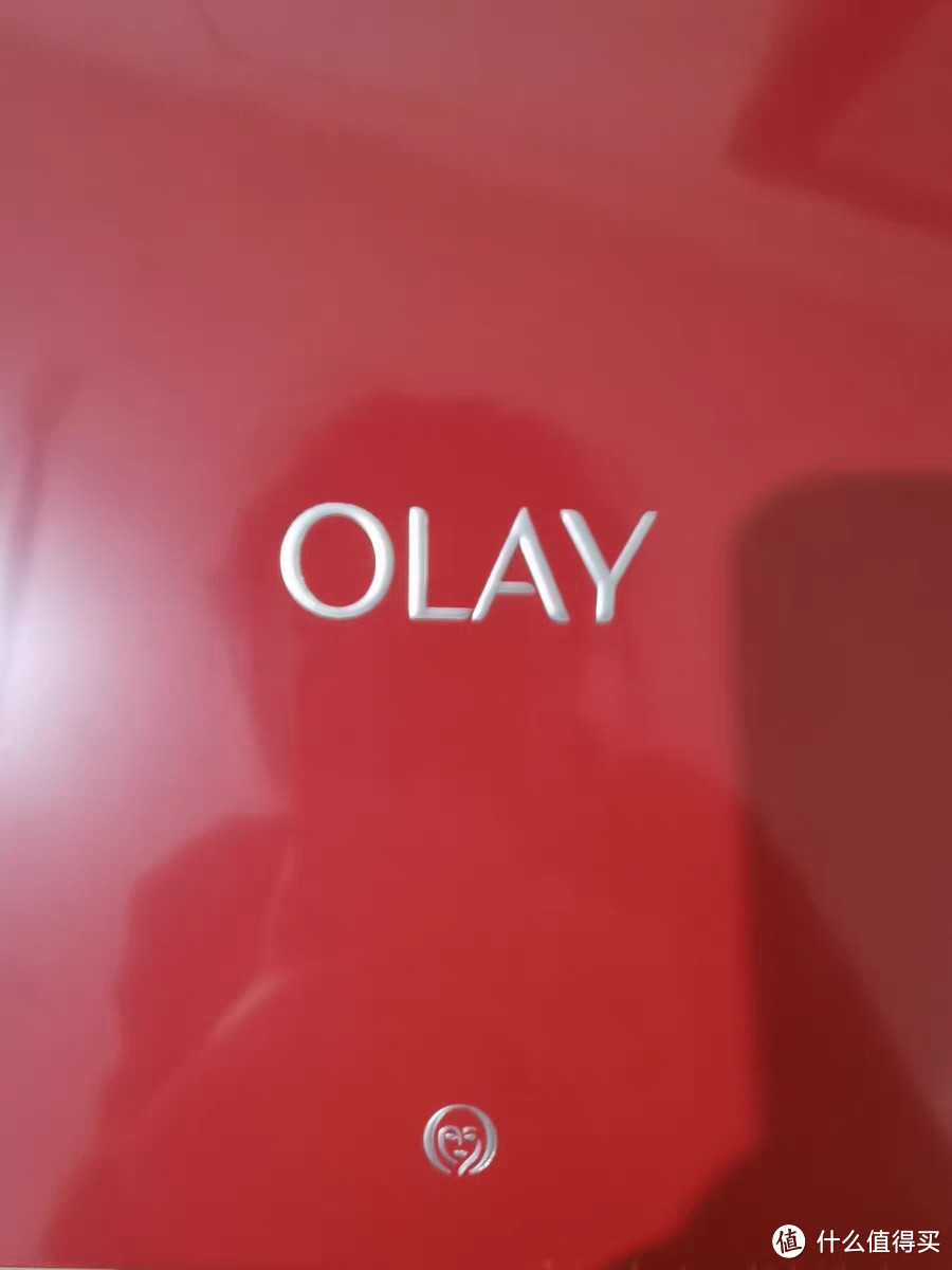 告别皱纹，拥抱年轻！OLAY大红瓶水乳套装，新年护肤新选择！