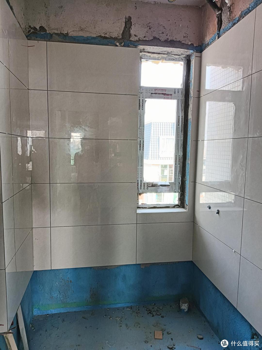 为什么越来越多人卫生间不贴瓷砖?建议学日本人的做法,美观不漏水!
