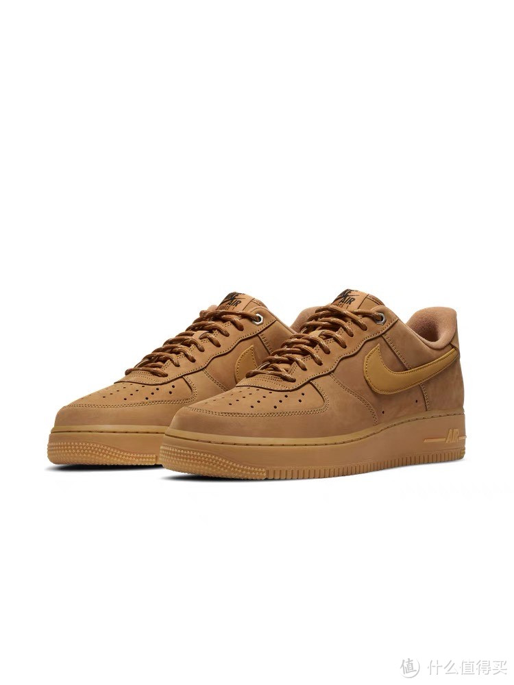 NIKE AIR FORCE 1 '07 WB：篮球传奇的现代演绎