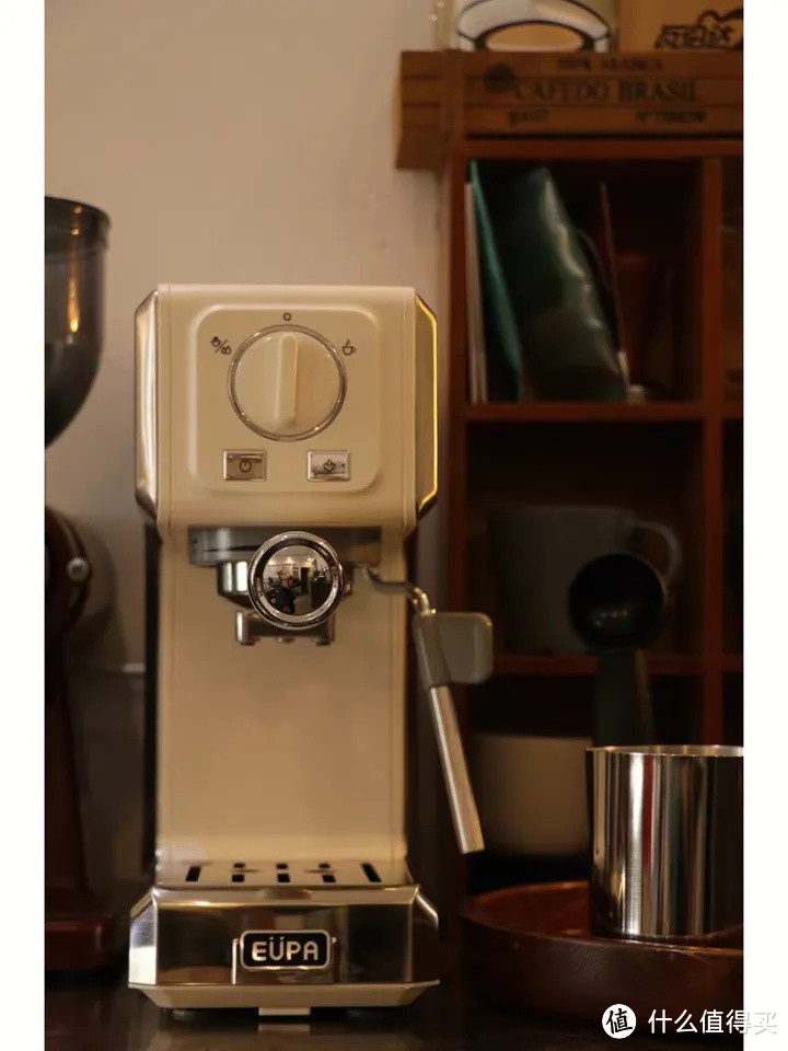 咖啡机全自动还是半自动好？咖啡机家用什么品牌好？灿坤小白半自动咖啡机1820开箱实测