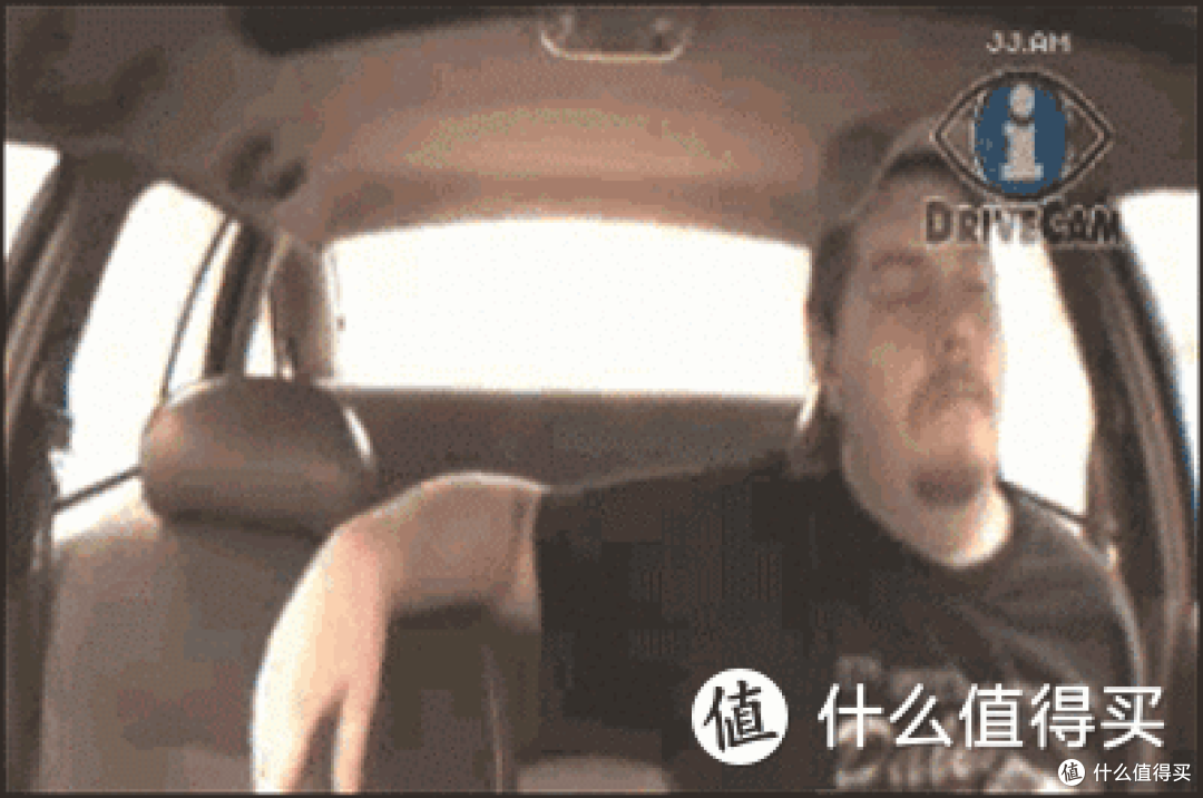 开车犯困90%的车主在硬撑!学会这招,一秒清醒不伤身