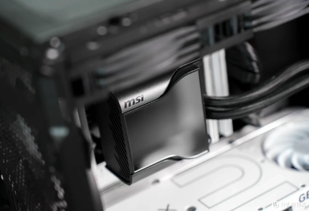 背刺RTX4070,老黄再秀精湛刀法!影驰RTX4070 SUPER星曜OC首测