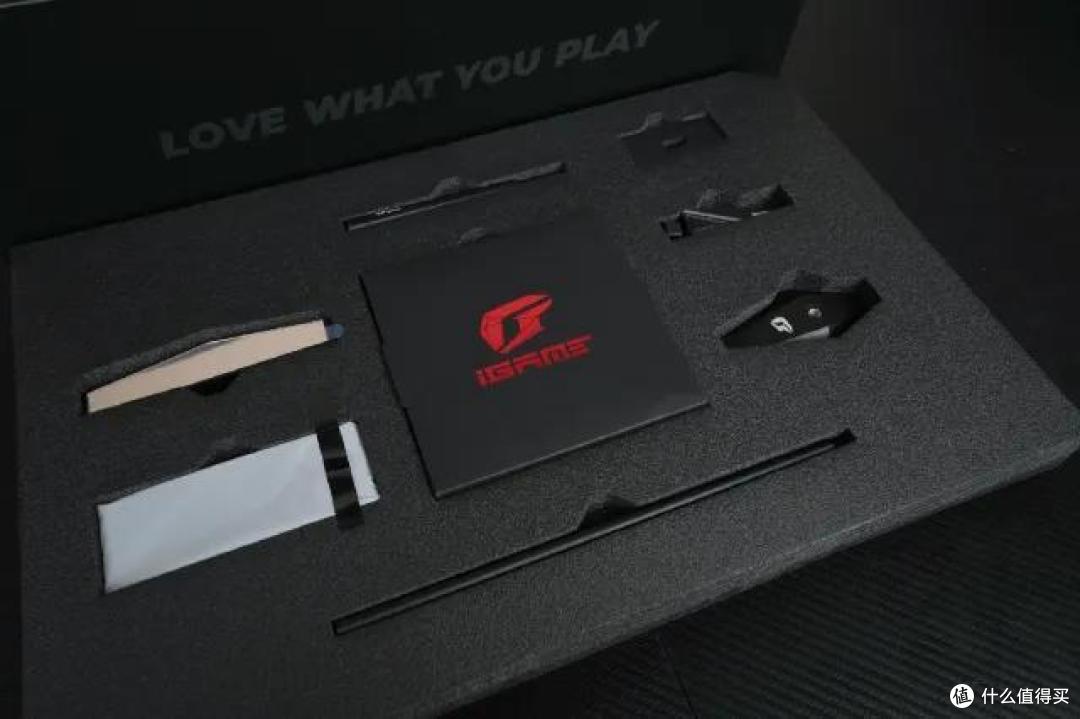 SUPER 游戏 生产力双提速,iGame RTX 4070 SUPER Vulcan OC 实测