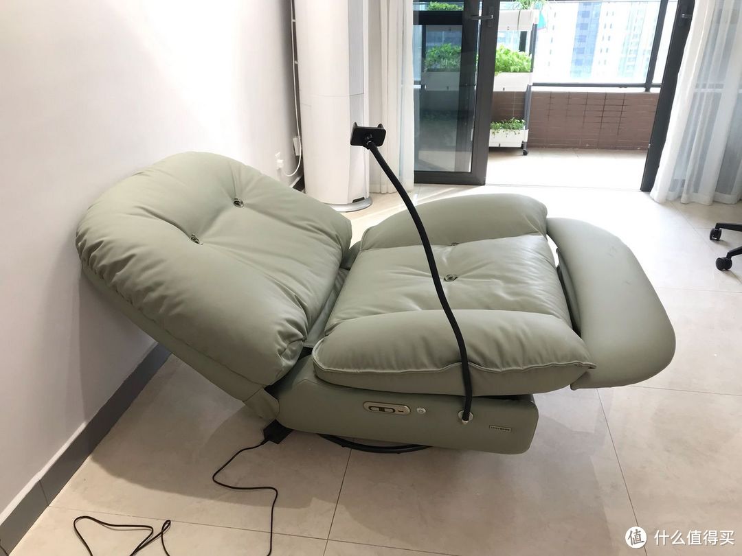 硅胶皮沙发和科技布沙发哪种好?有没有颜值高、质量好的沙发推荐?林氏家居智能沙发椅实测测评
