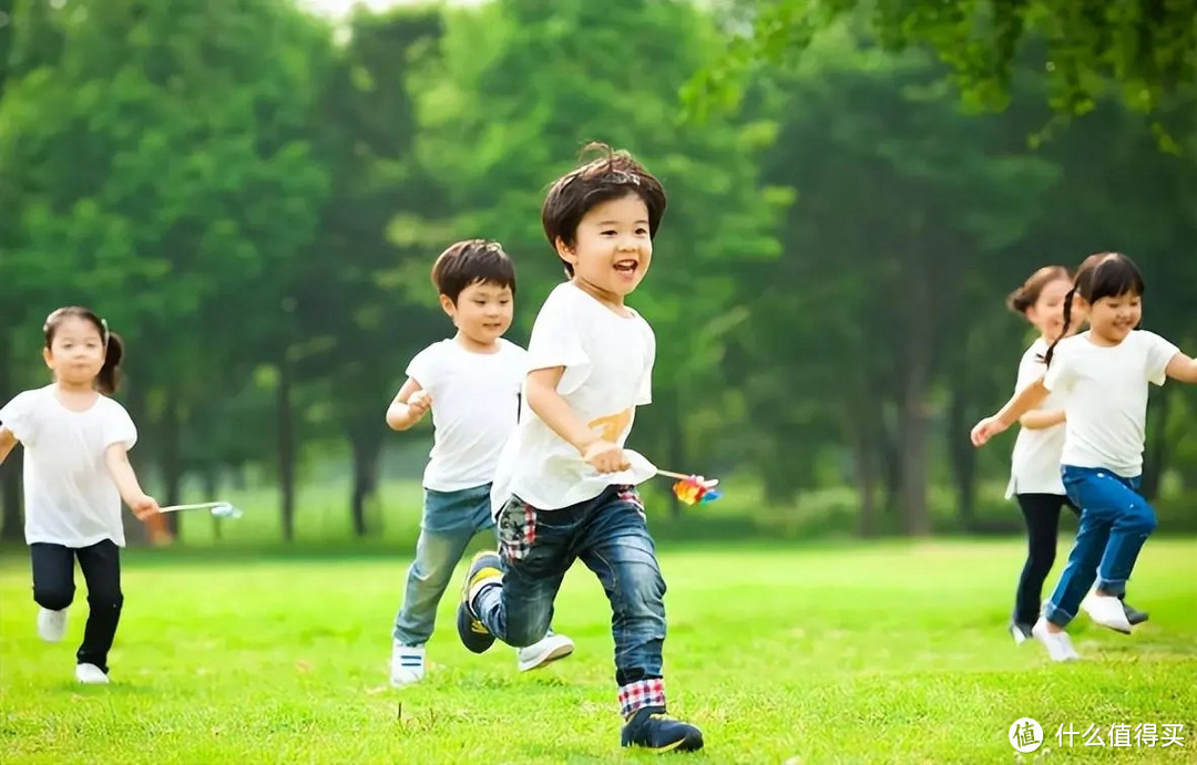 孩子喊“妈妈”、“妈”和“老妈”，仅一字之差，实隐藏着心理变化