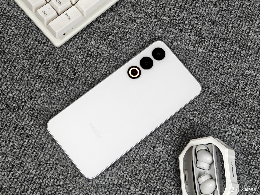 魅族21测评:四边等窄 灵动环 白面板谁能顶得住?_手机_什么值得买