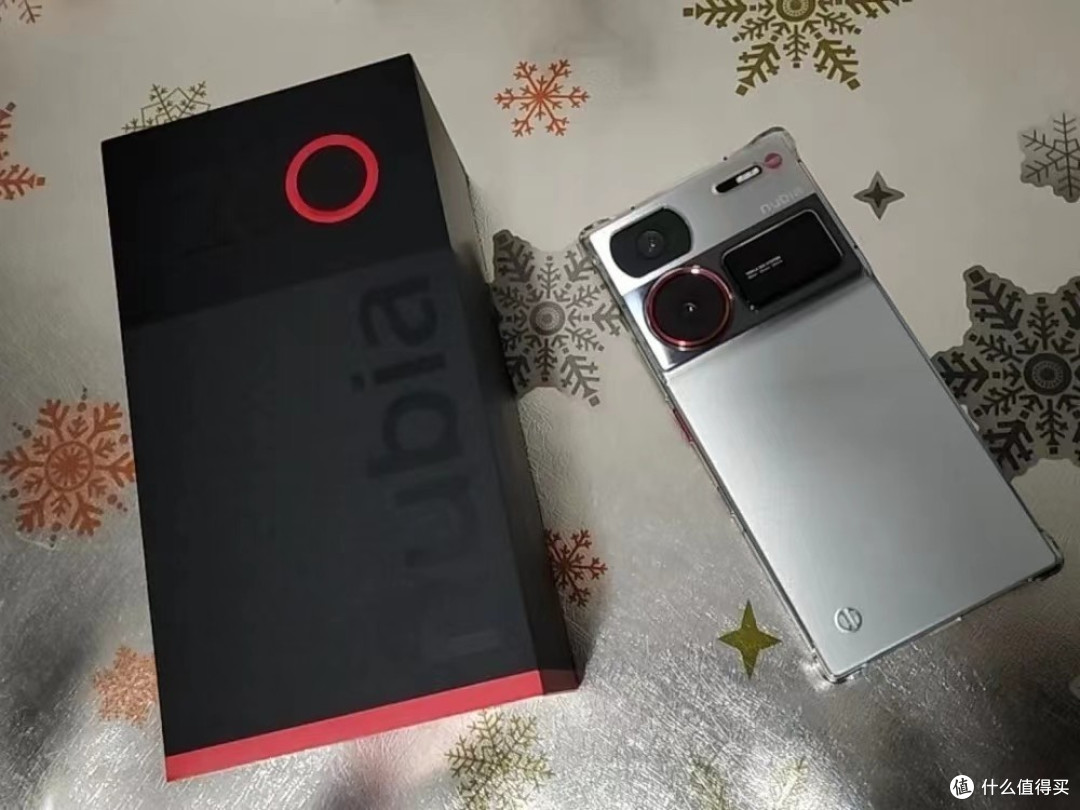 低调的高端机:屏下摄像+第三代骁龙8+6000mAh,16+512GB仅4699元