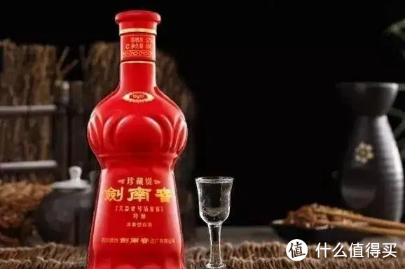 老百姓喝得起的6款白酒，都是纯粮酿造，宴请送礼也完全拿得出手