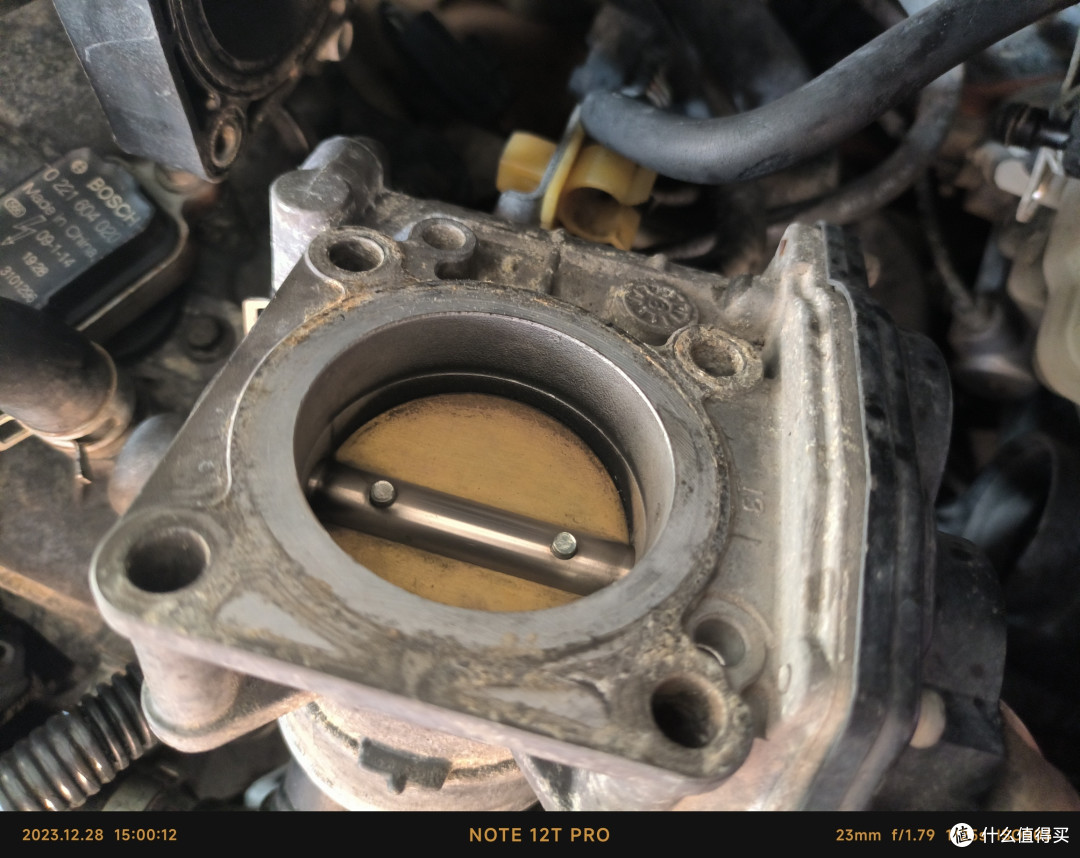2007款日产骊威1.6自动全能型 242913KM 检修异响和漏油问题!