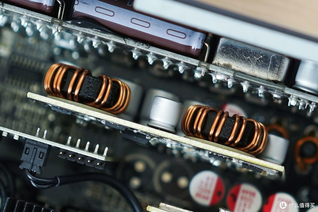 配置豪华、用料扎实,这才是高端电源该有的样子,恩杰NZXT C1200 GOLD电源拆解评测