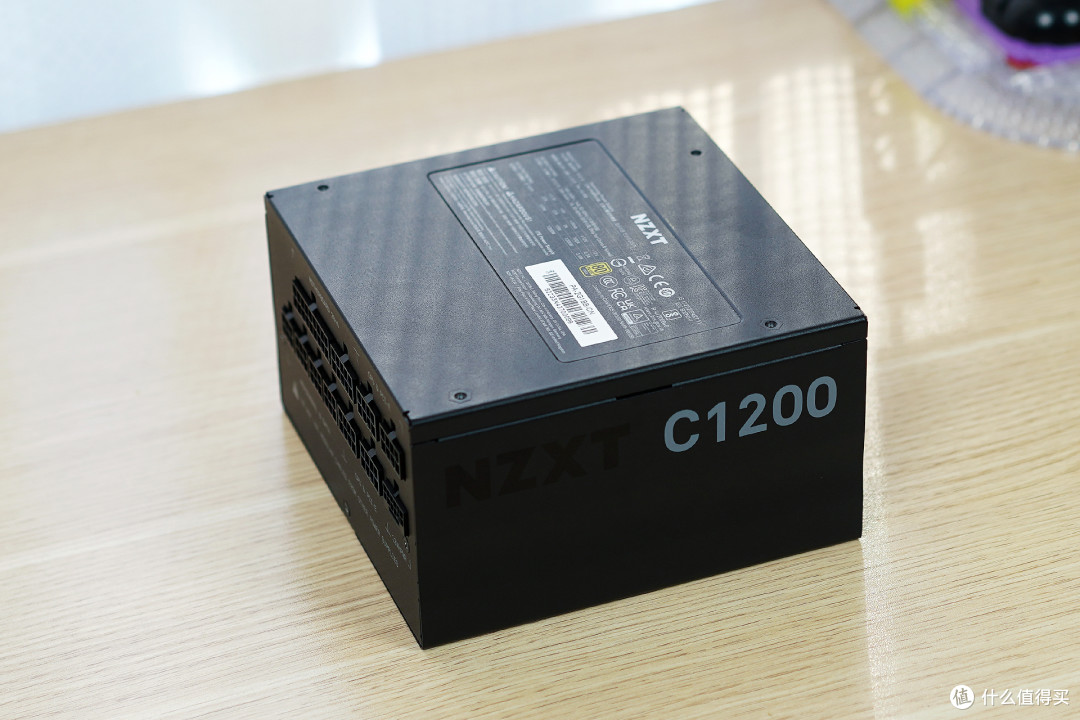 配置豪华、用料扎实,这才是高端电源该有的样子,恩杰NZXT C1200 GOLD电源拆解评测