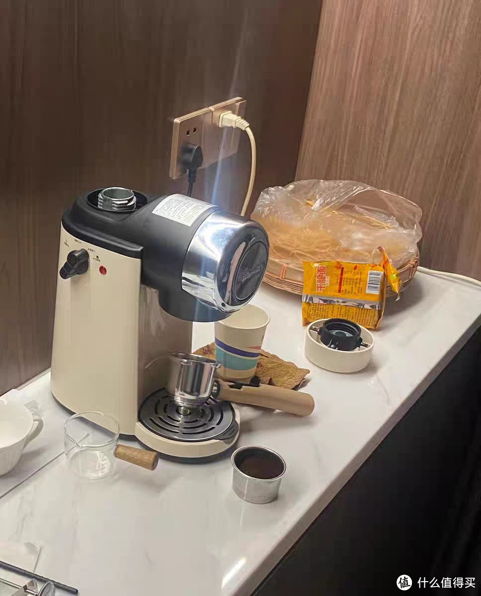 小熊咖啡机，轻松制作大师级咖啡！