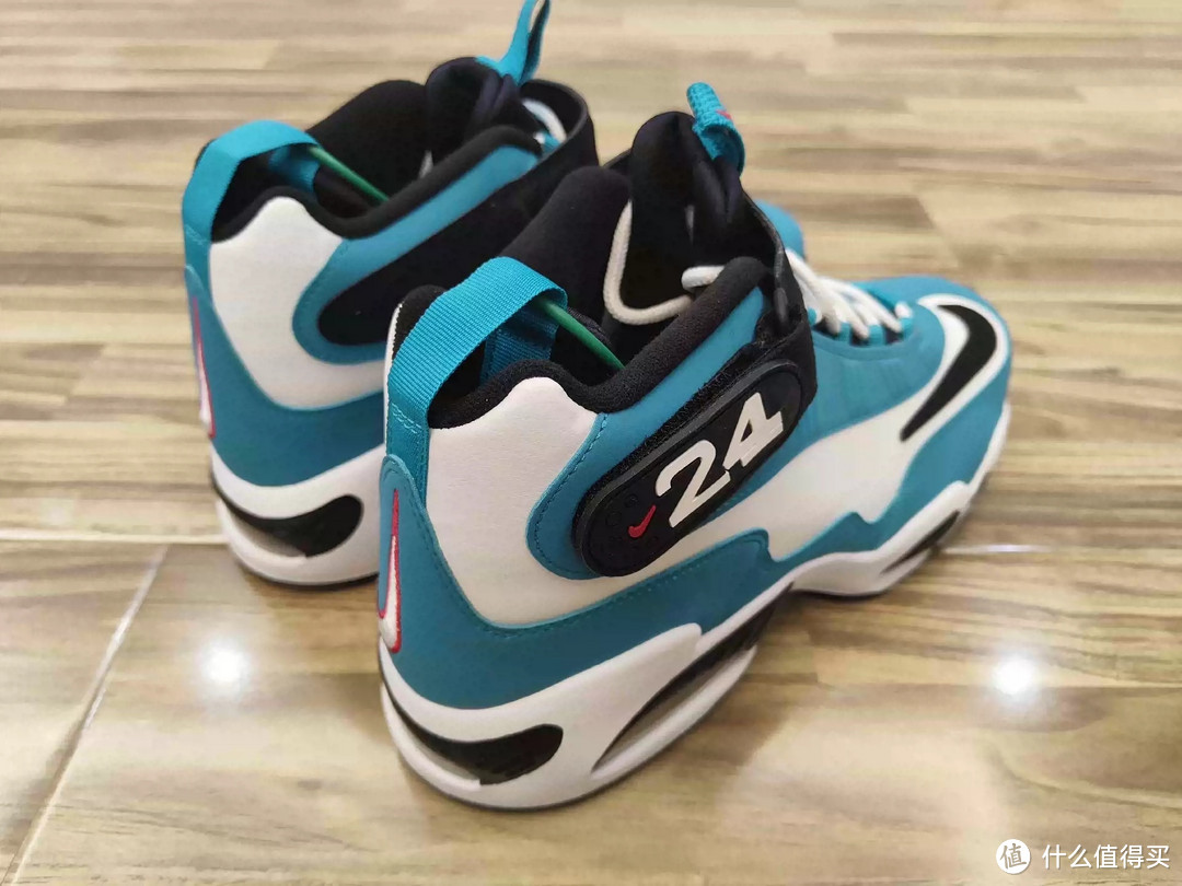  新年来双Nike Air Griffey Max1