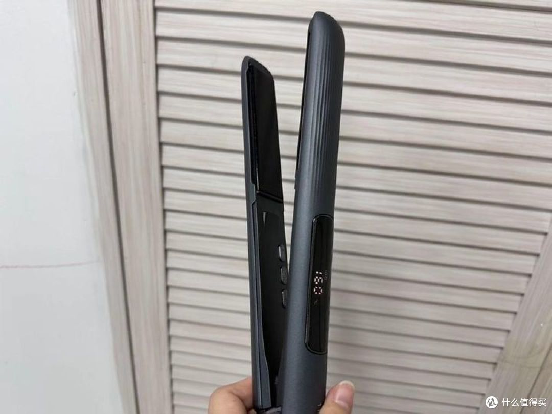 初扉直卷发棒好不好用?耗资千元无盲区测评体验!