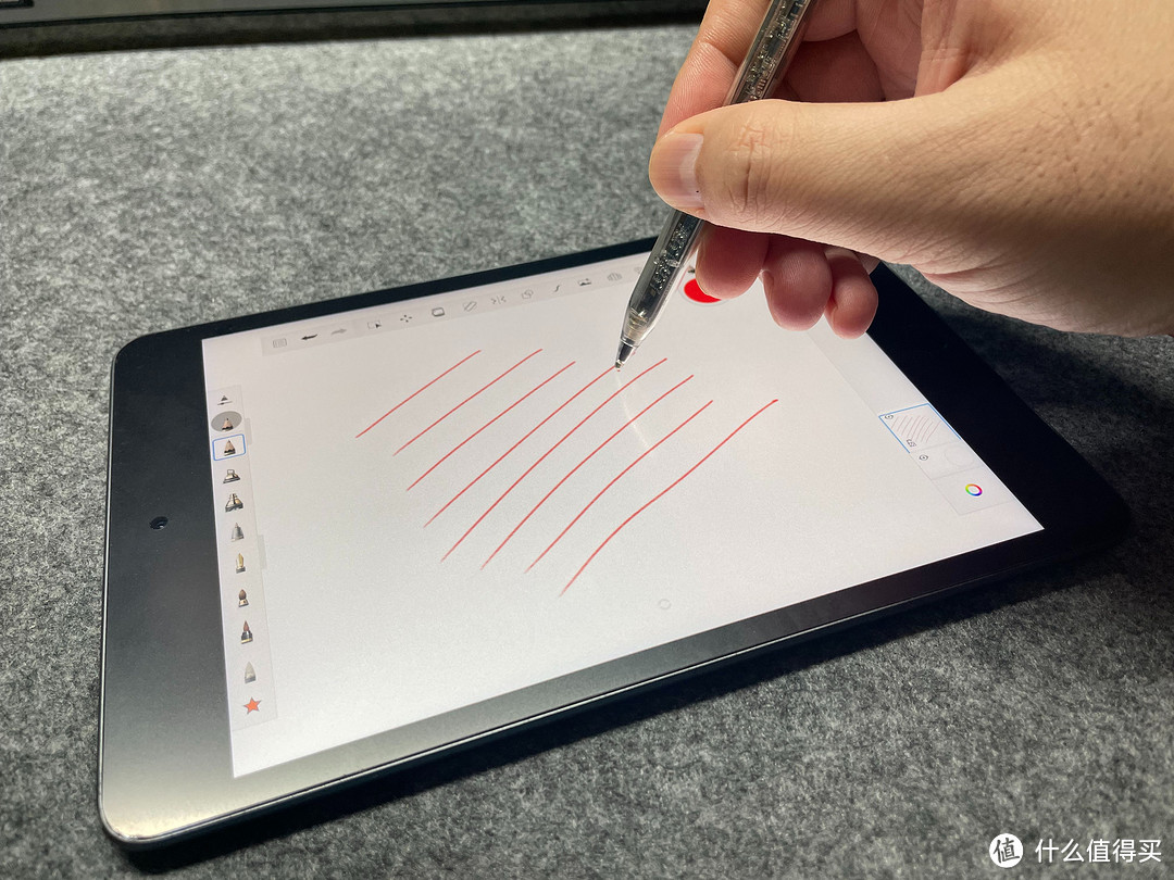 心血来潮逗孩子玩，买支IPAD电容笔，增添生活的乐趣