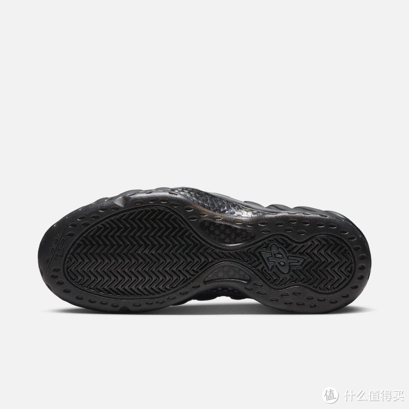 轻盈之舞：NIKE AIR FOAMPOSITE ONE 男子运动鞋