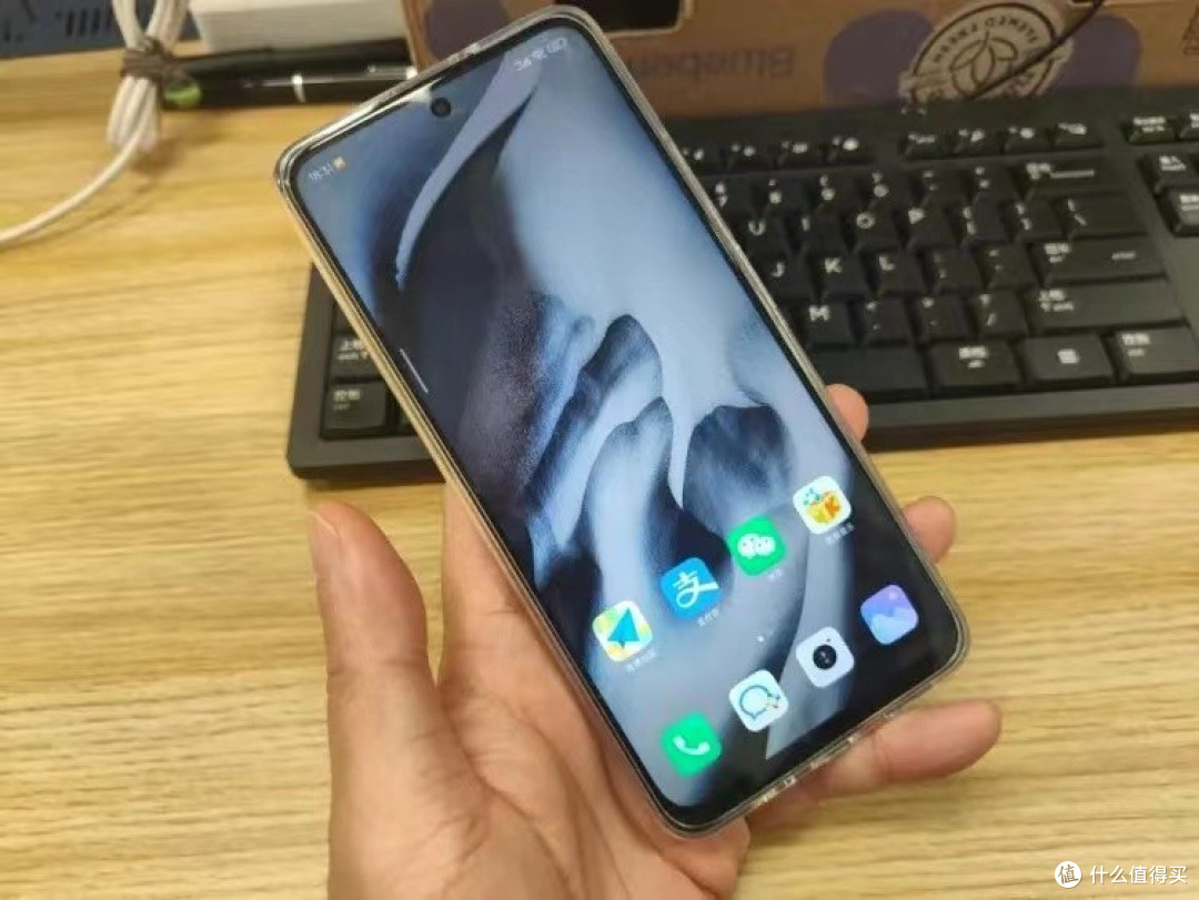年货节长辈的完美礼物：5G手机+5000mAh，256GB仅799元