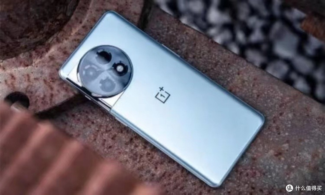 满血版骁龙8+芯片、索尼IMX890,跌至2049元,OPPO良心了