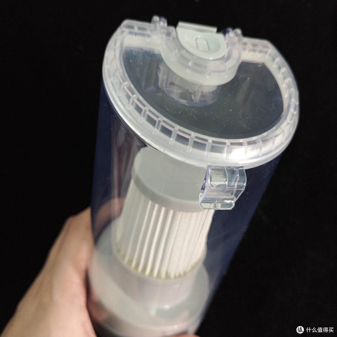 奥克斯吸尘器，让家焕然一新。