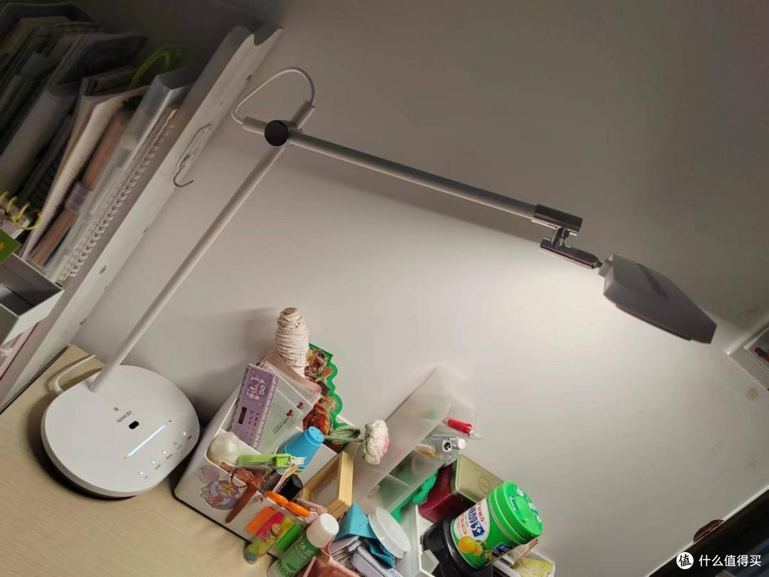 更接近自然光更护眼的南卡护眼L1 Pro台灯,给孩子成长最好的礼物