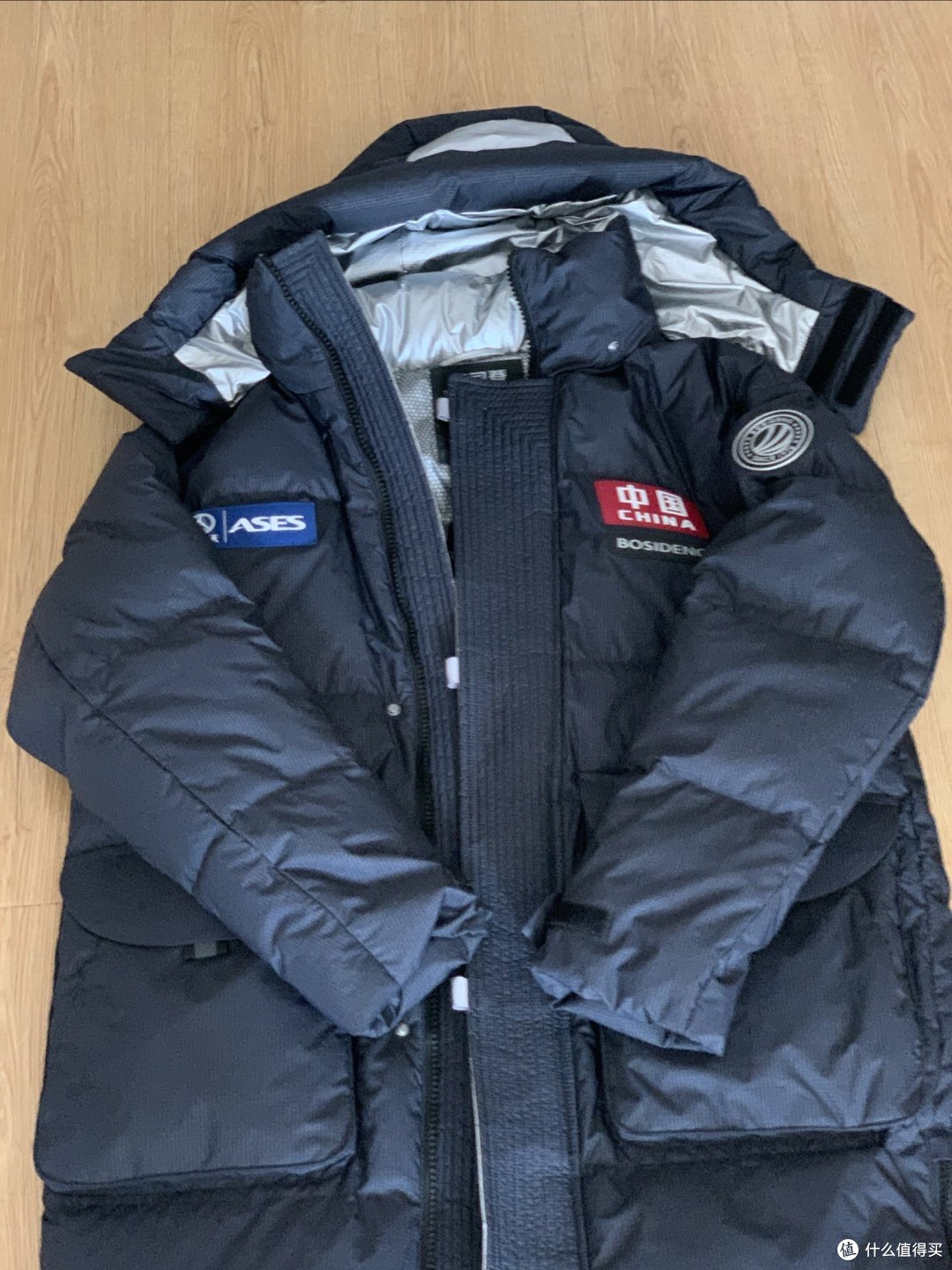 波司登太空系列冬季国潮羽绒服,穿搭体验分享。