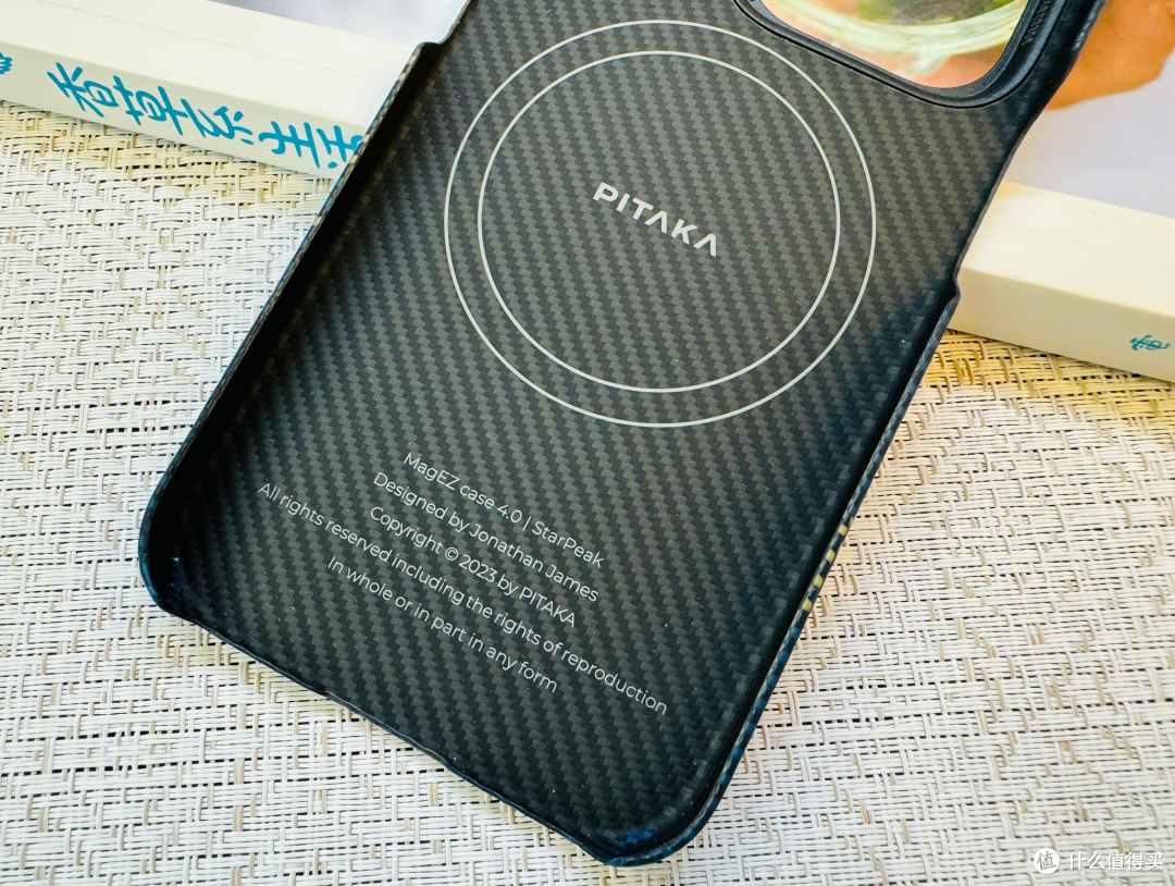 iPhone手机壳,首先PITAKA!三款PITAKA经典手机壳型号使用分享