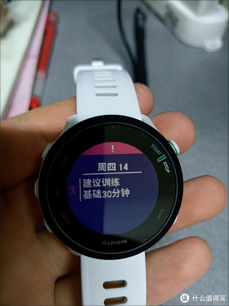 ￼￼佳明（GARMIN）Forerunner158率性黑心率跑步游泳骑行户外运动手表￼￼