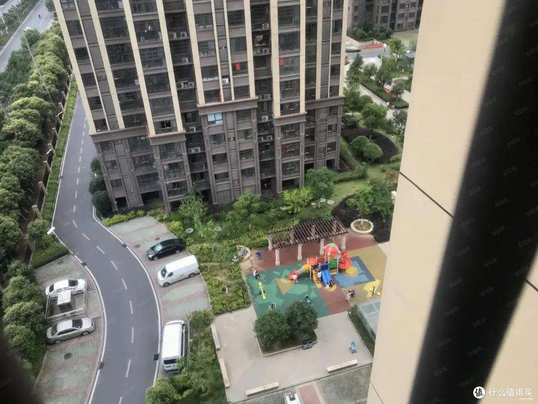 2024年开始，这5种房子直接成了“烫手山芋”，已经有人在甩卖了