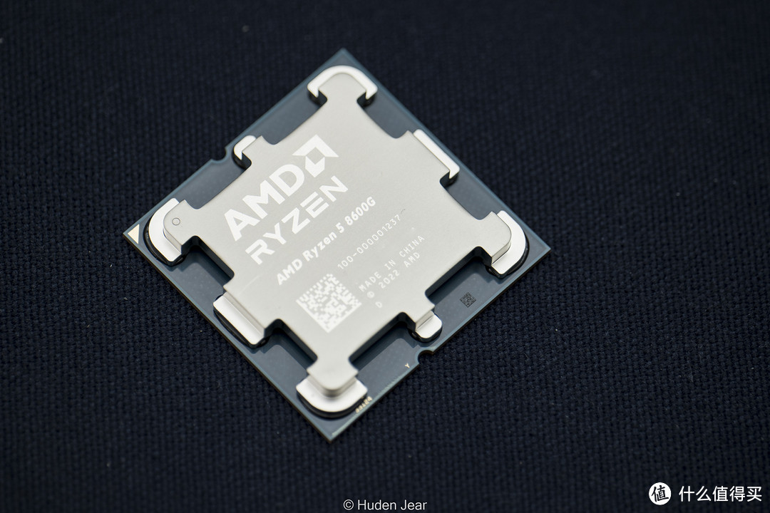 AMD R5 8600G首发测评，全新构架+AI加持=告别低端独显