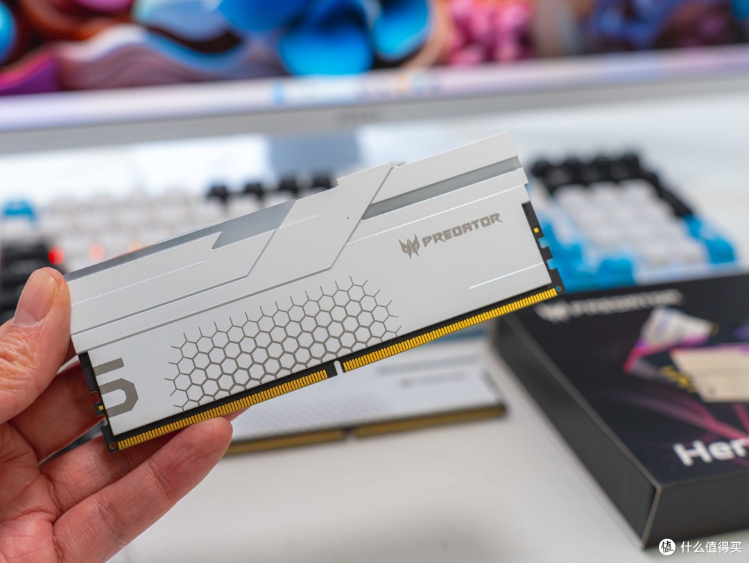 畅享极致、高频大容量才是DDR5内存的完整形态丨宏碁掠夺者 冰刃7200MHz 24GB性能测试